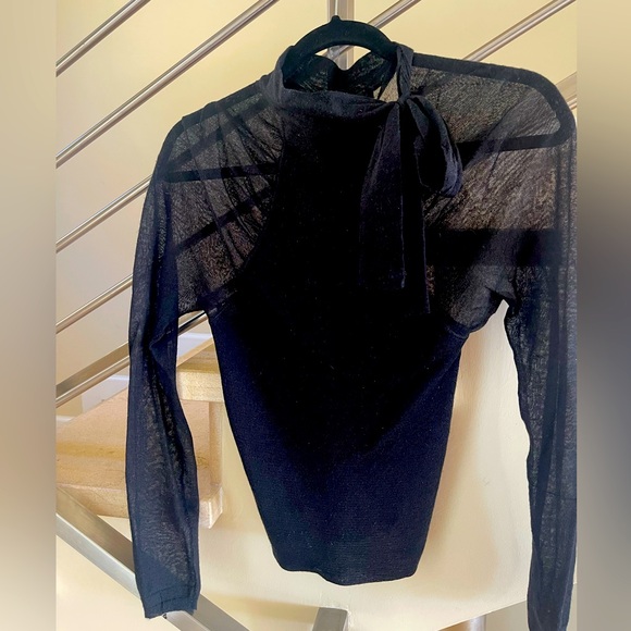 GUCCI LONG SLEEVE BLACK TOP - Picture 2 of 14